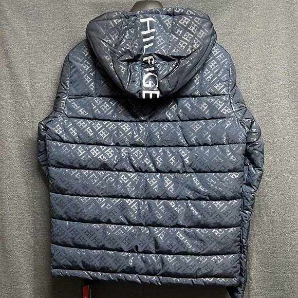 NWT - Tommy Hilfiger Men's Midweight Sherpa Lined Hooded Puffer Jacket - Size S - Picture 6 of 14